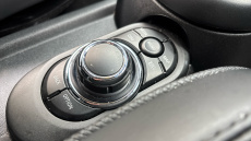 MINI Hatchback 2.0 Cooper S Exclusive 3dr Auto Petrol Hatchback